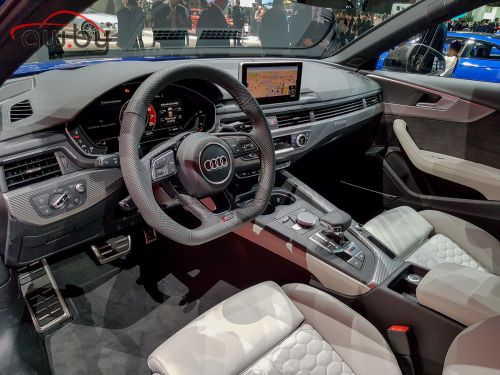 RS 4 Avant: Audi,      Porsche