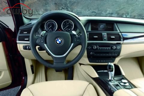  BMW X6. 